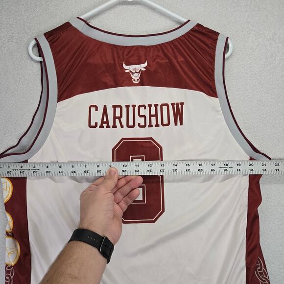 Chicago Bulls Kick 10 Alex Caruso Player Series Jersey Corona Patch Size Large - Picture 9 of 9